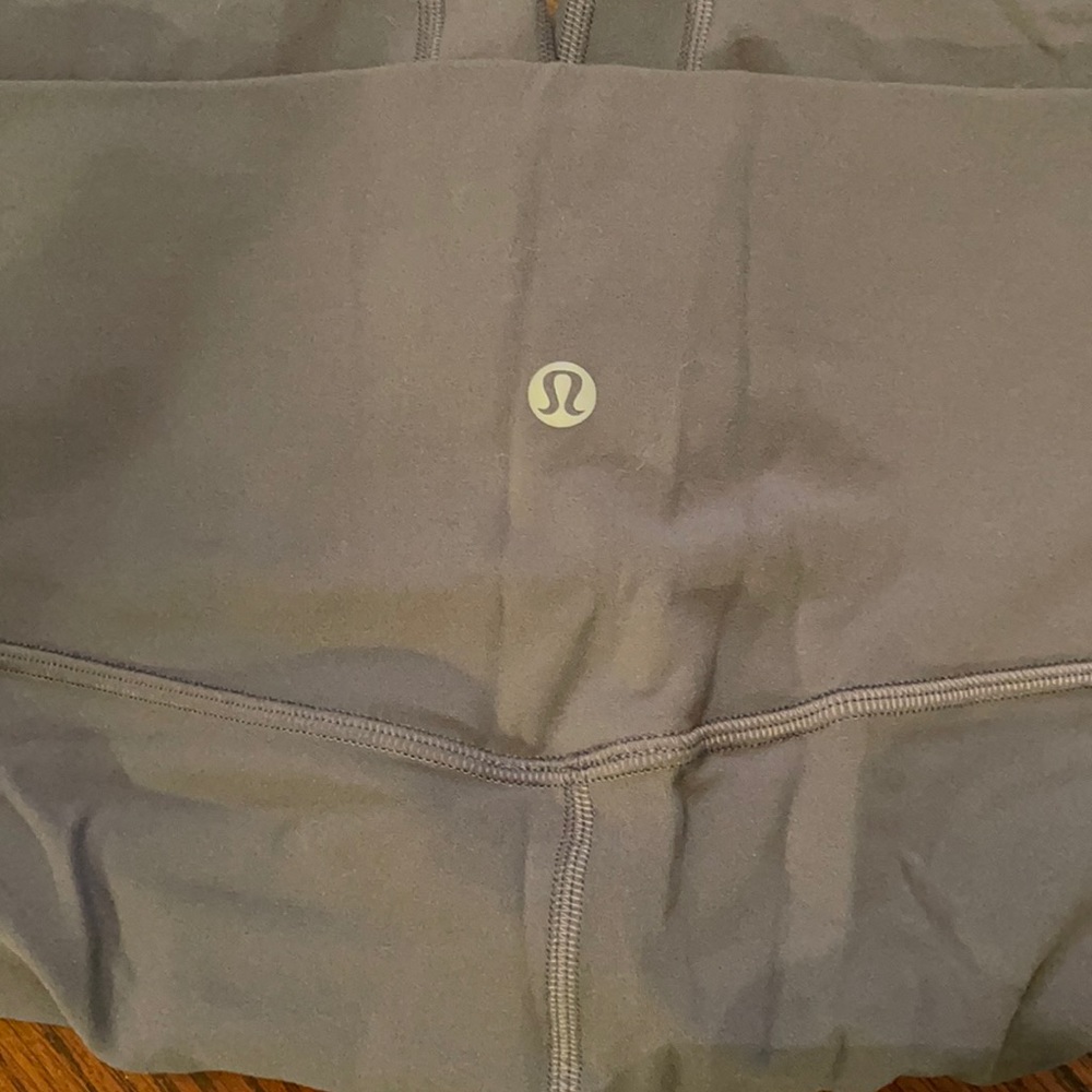 Lululemon 28” gray aligns